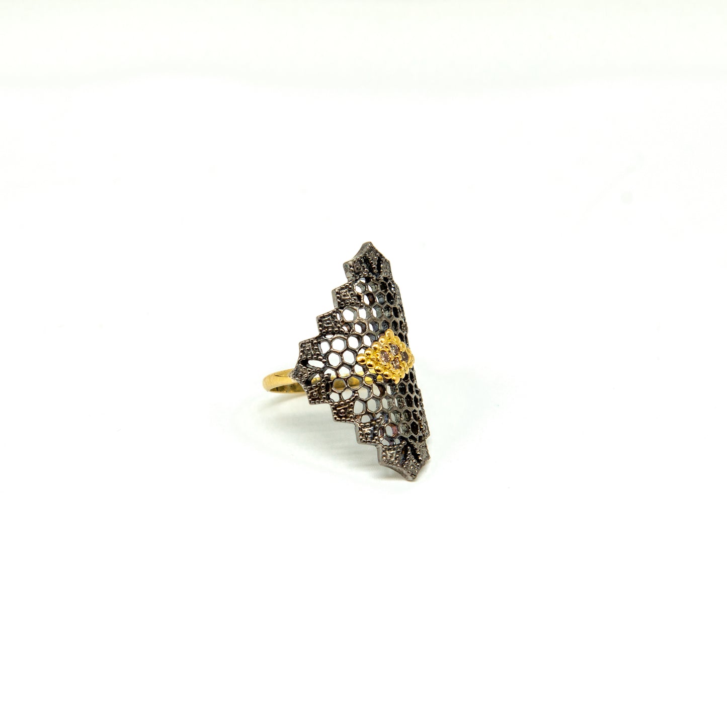 Tribal Lattice Ring